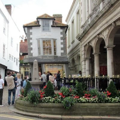 windsor-crooked-house windsor-crooked-house
